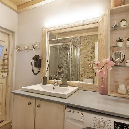 Villa Luxurious In Ýpsos