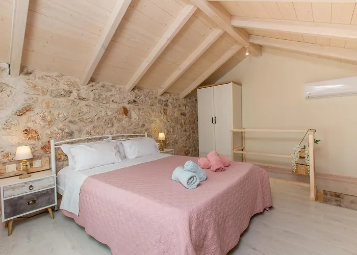 Villa Luxurious In