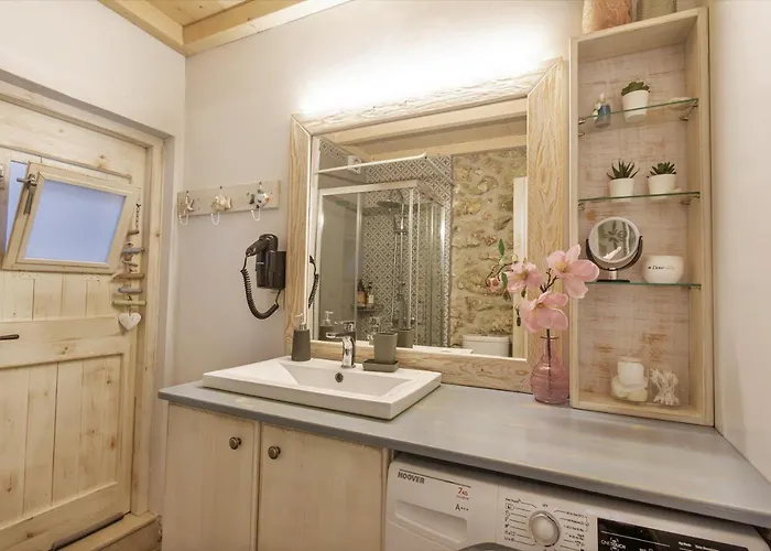 Villa Luxurious In Ipsos