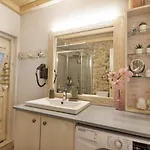 וילה Luxurious In איפסוס